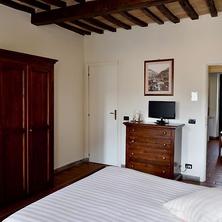 Residenza Le Logge Bed & Breakfast Gubbio Exterior foto