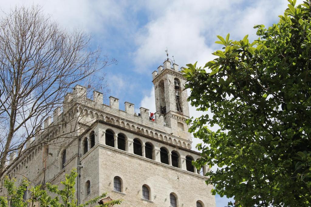 Residenza Le Logge Bed & Breakfast Gubbio Exterior foto